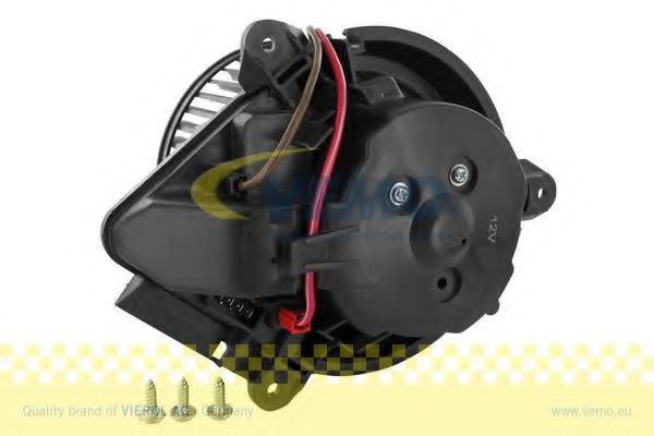 вентилатор вътрешно пространство; всмукващ вентилатор, въздух за купето V22-03-1833