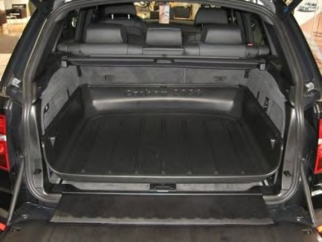 гумена вана за багажно/ товарно пространство